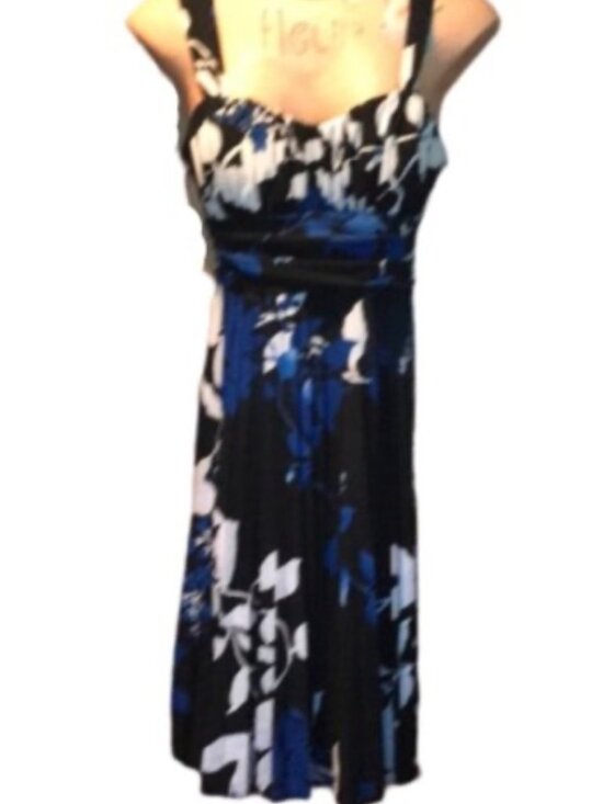 Speechless Dresses & Skirts - Speechless Patterned Sleeveless Dress Size Medium NEW NWT